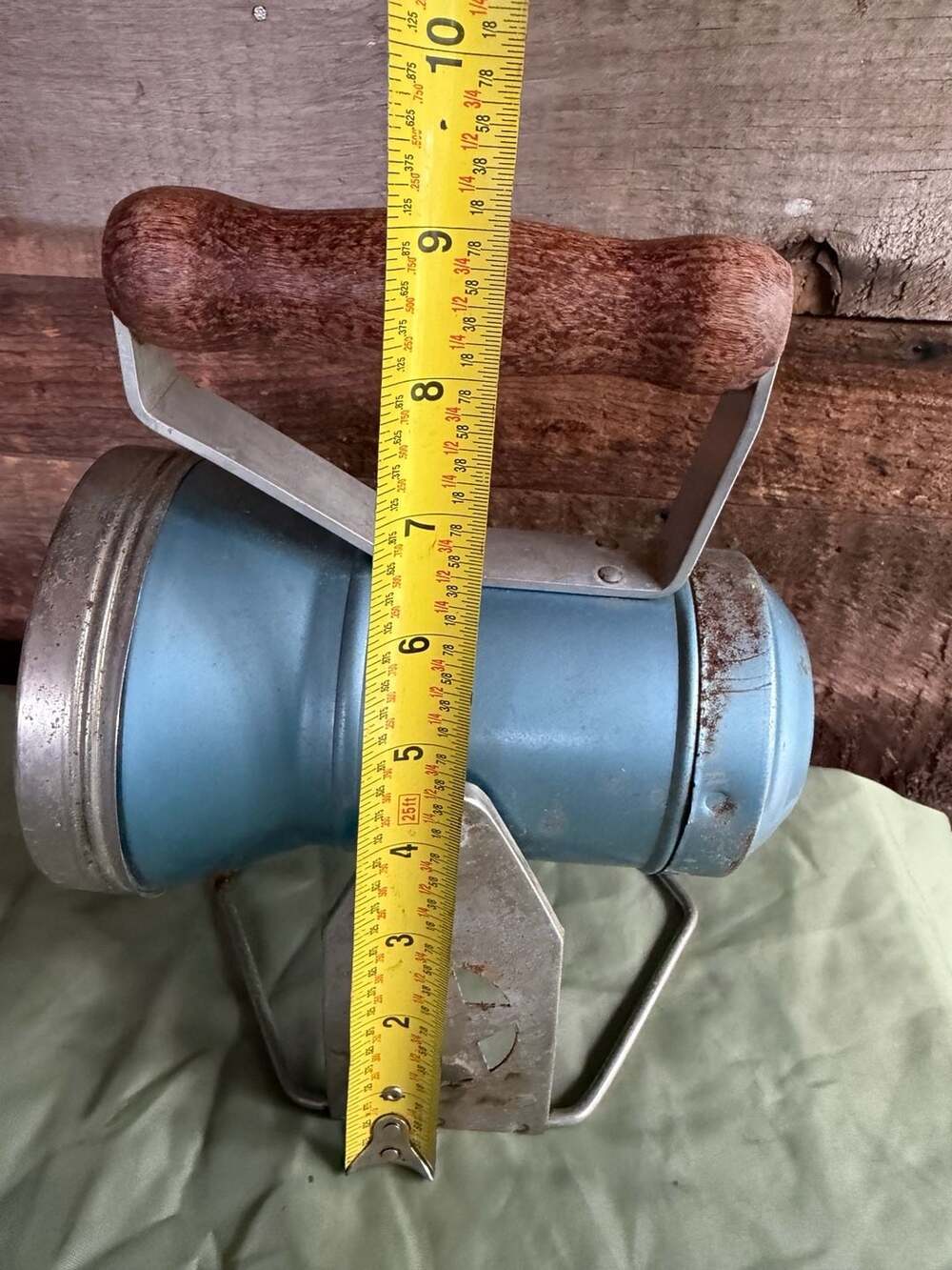 Vintage Star Headlight & Lantern Co. Blue Railroad Lantern with Wooden Handle - Picture 5 of 10
